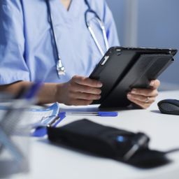 online doctor consultation UAE